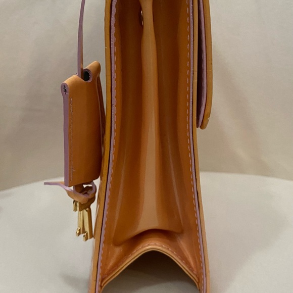 Authentic Louis Vuitton Monogram Vernis Spring Street Shoulder Bag - Picture 7 of 14